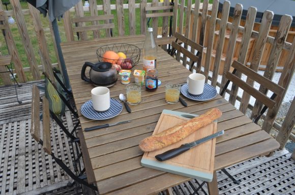 petit déjeuner en terrasse